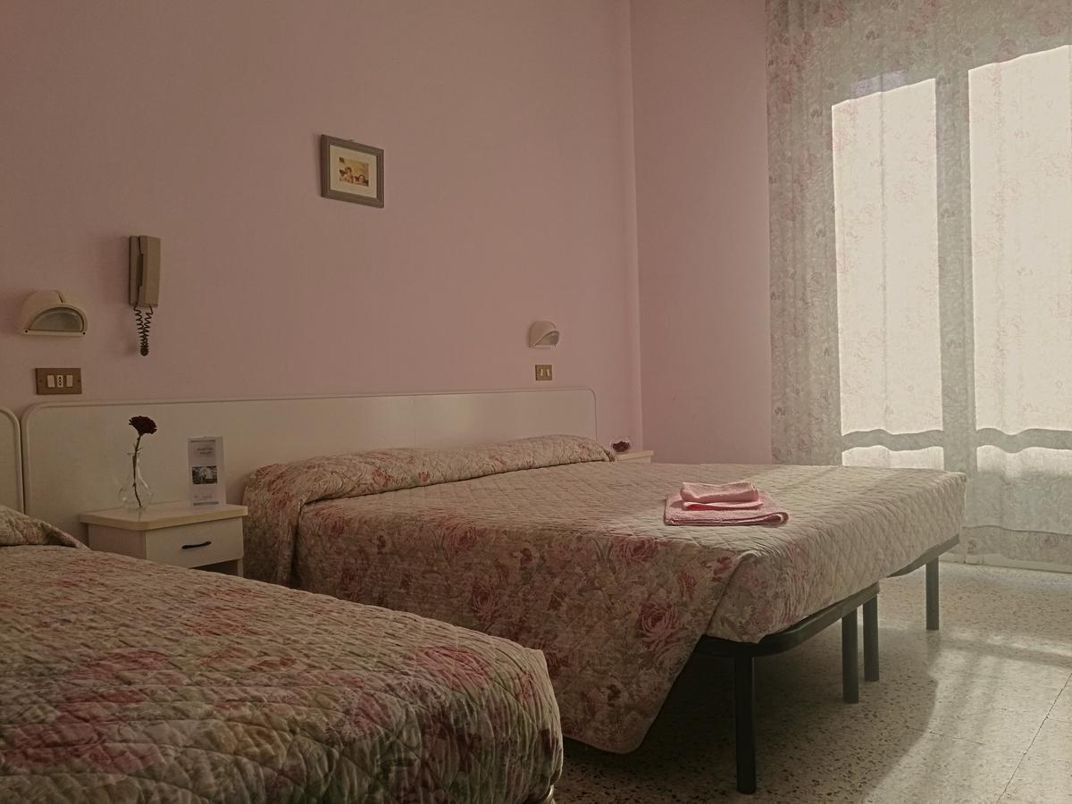 Hotel Villa Donati Viserbella di Rimini 外观 照片